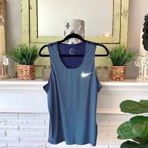 Nike DriFit Women’s Blue Striped Running Scoop Neck Reflective Accent Tank Top M